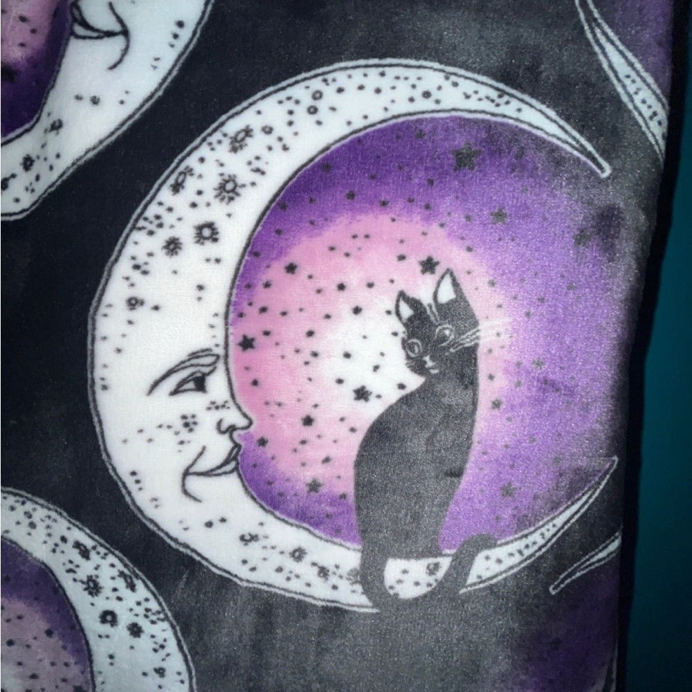 Cat and moon blanket Halloween